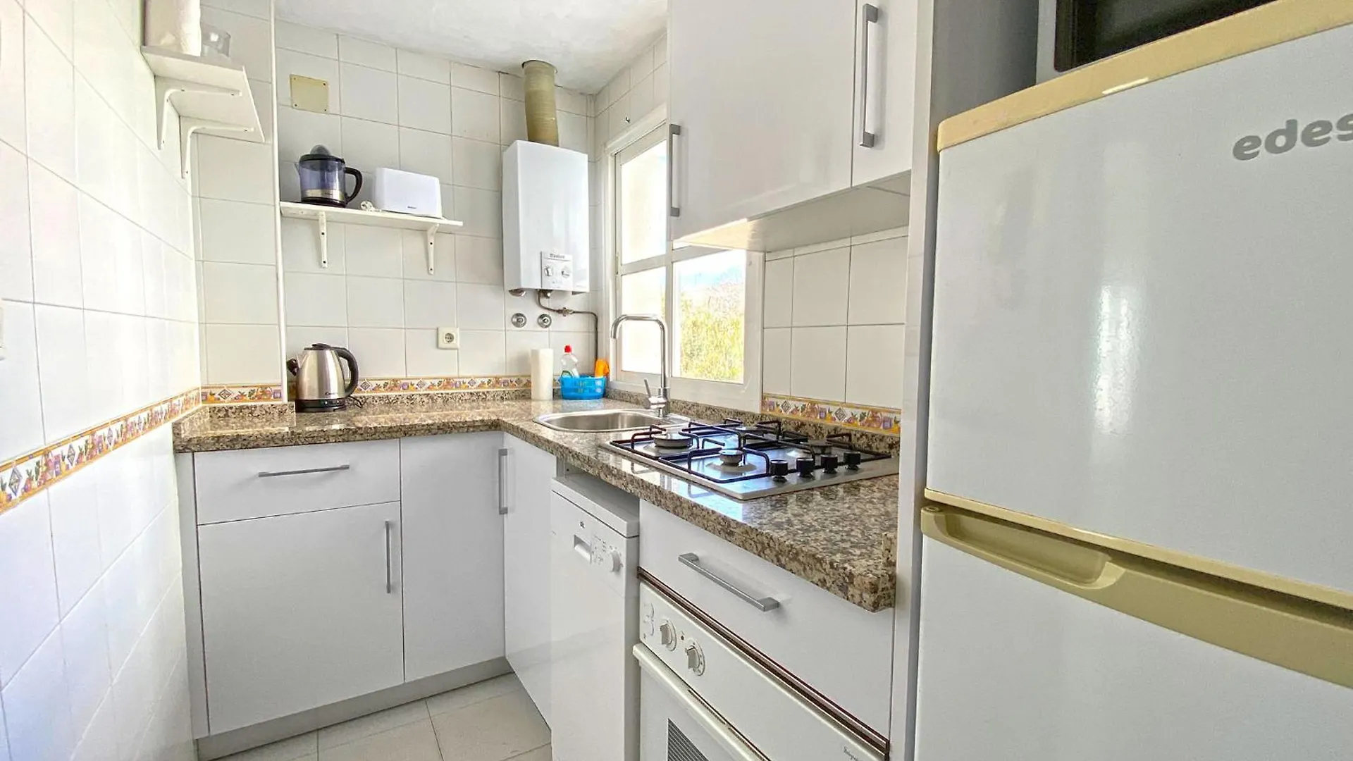 Santa Barbara B Beach Front With Terrace, Sea View In And Garage In Conil Conil De La Frontera