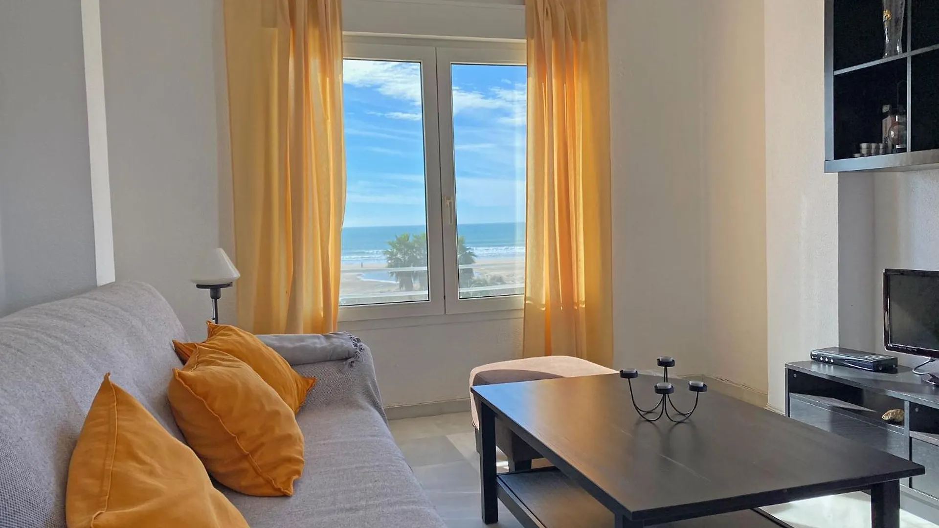 Santa Barbara B Beach Front With Terrace, Sea View In And Garage In Conil Conil De La Frontera Apartment